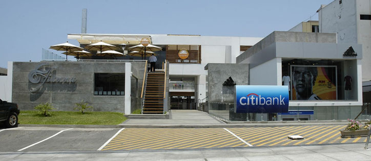 Strip Mall El Polo Monterrico