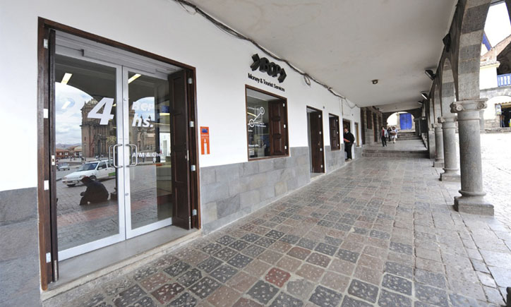 Travelers Point Cuzco BCP foto exterior