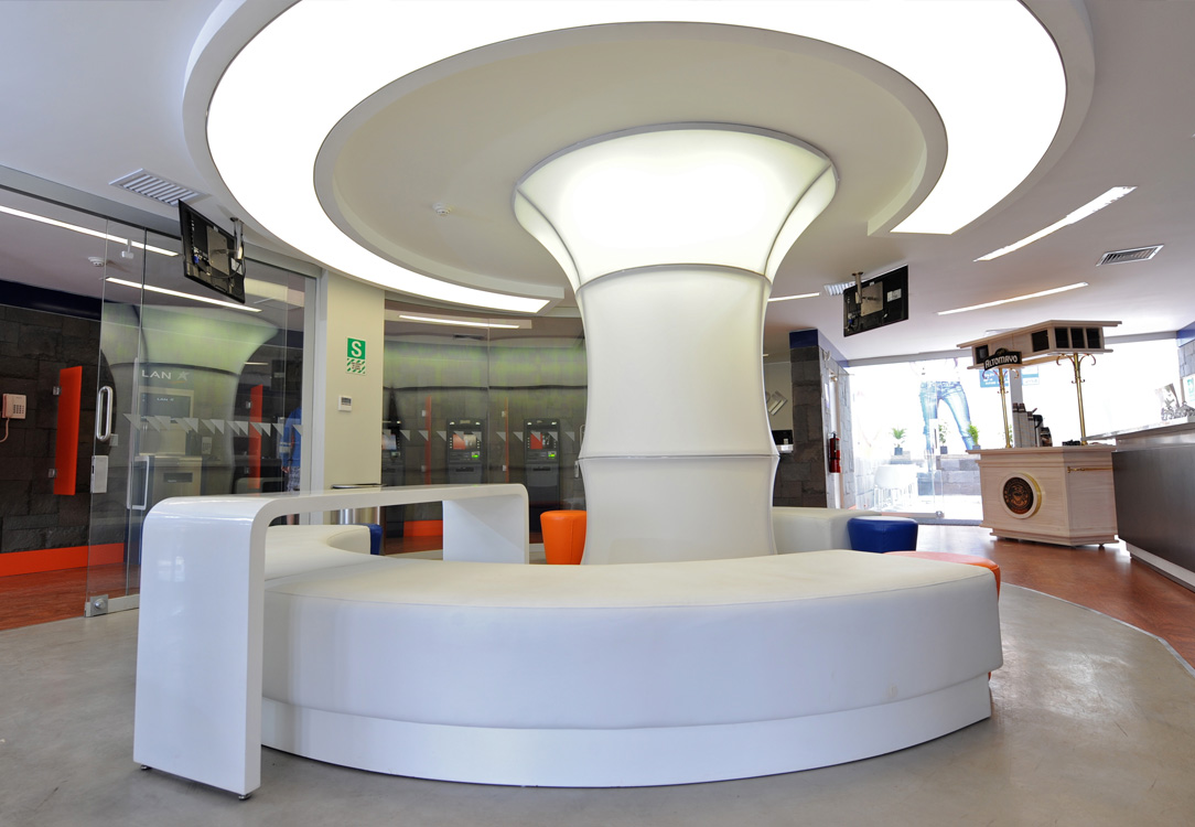 Travelers Point Cuzco BCP Vértice arquitectos