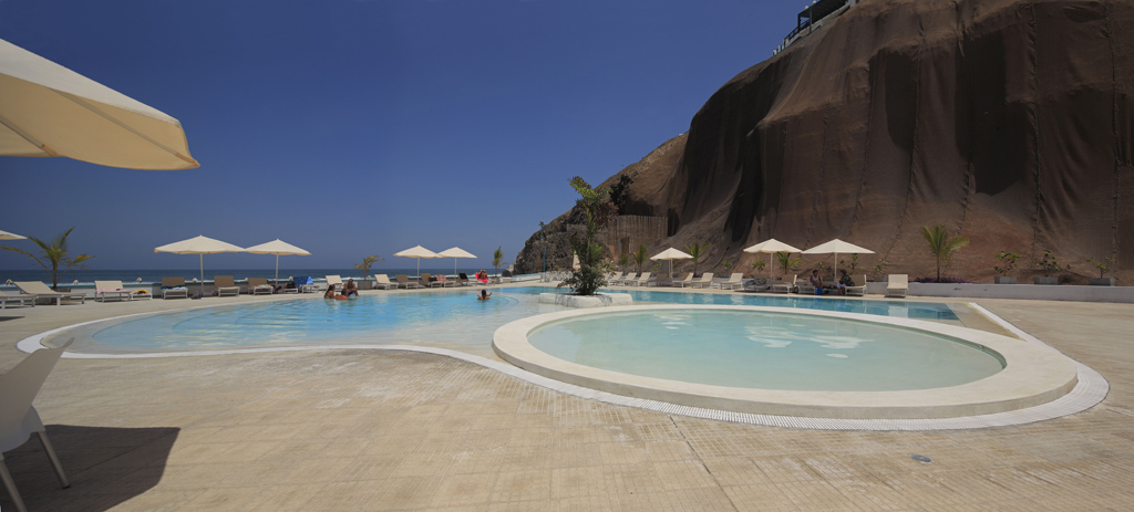 Foto Piscina Club Lomas del Mar Vértice Arquitectos