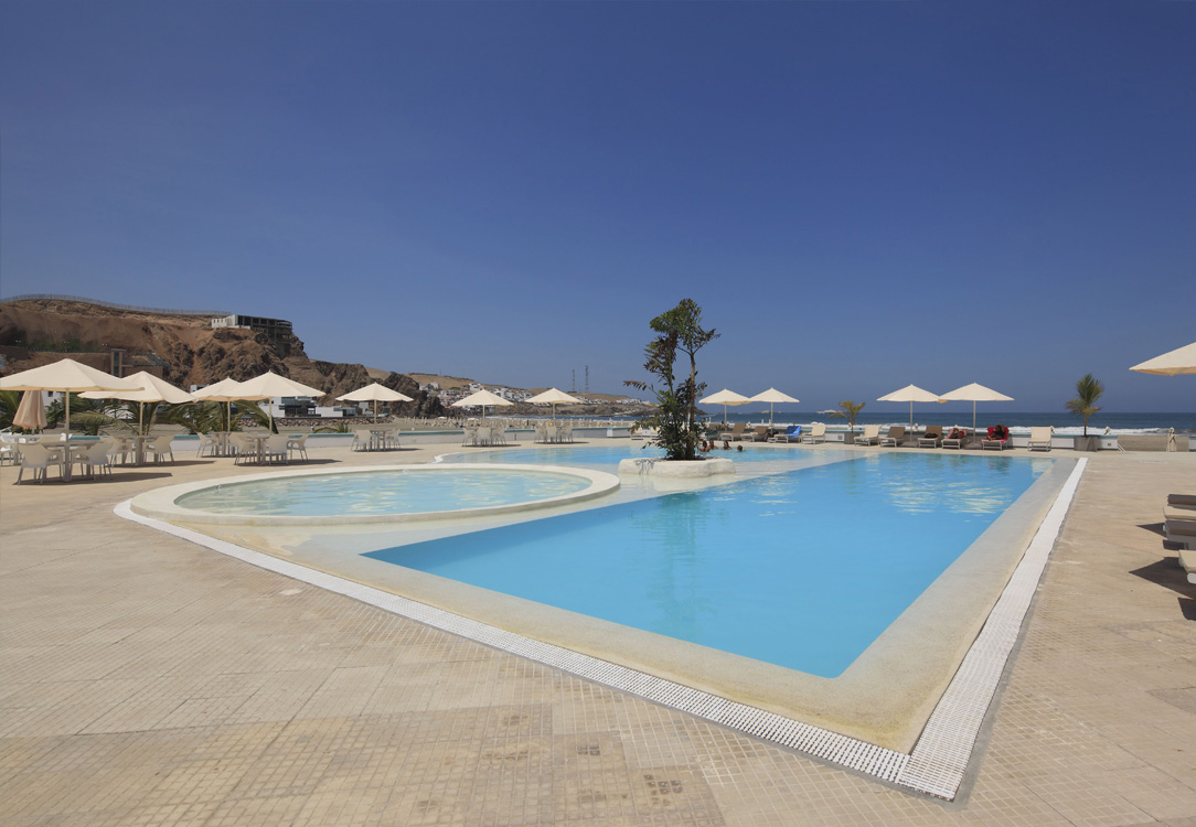 Foto Piscina Club Lomas del Mar Vértice Arquitectos