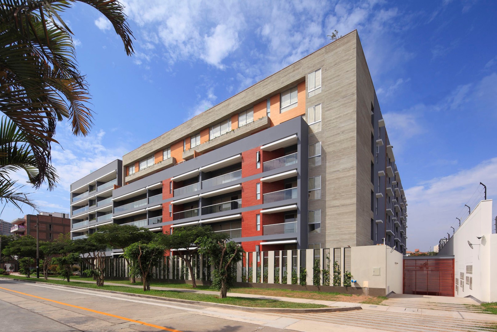 Edificio Multifamiliar Central Park, San Isidro para Inmobiliaria Volterra por Vértice Arquitectos