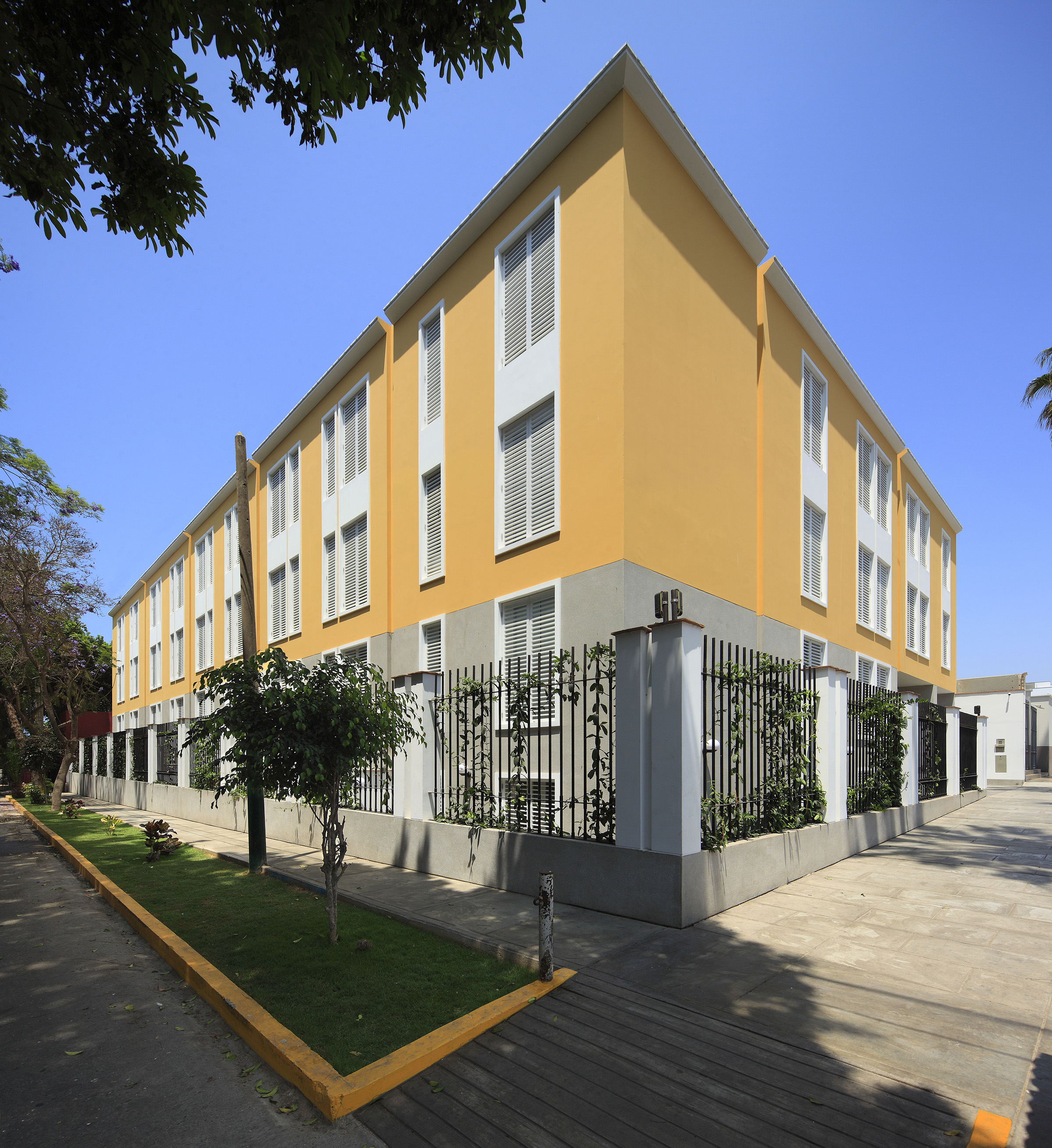 Edificio Multifamiliar Domeyer Barranco Lima Perú por Vértice Arquitectos