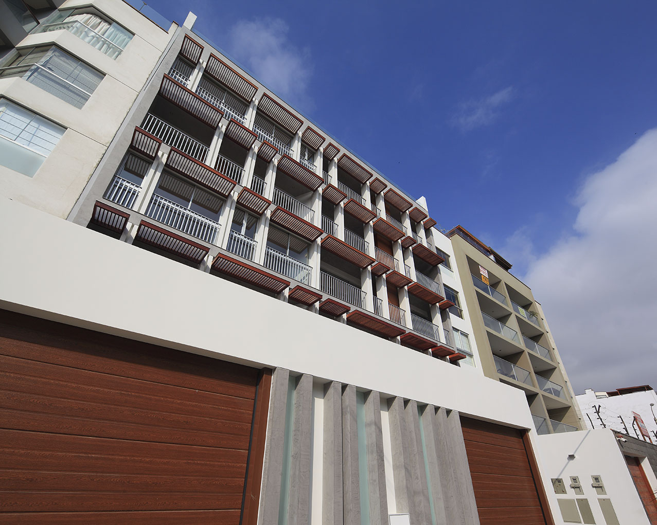 Edificio Multifamiliar Primum Surco Lima Perú por Vértice Arquitectos