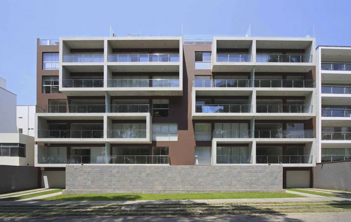 Edificio Monte Pío, Surco