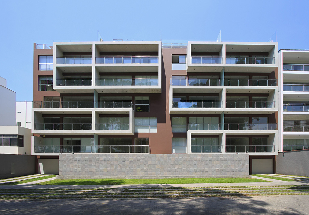 Edificio Monte Pío, Surco Lima, Perú por Vértice Arquitectos