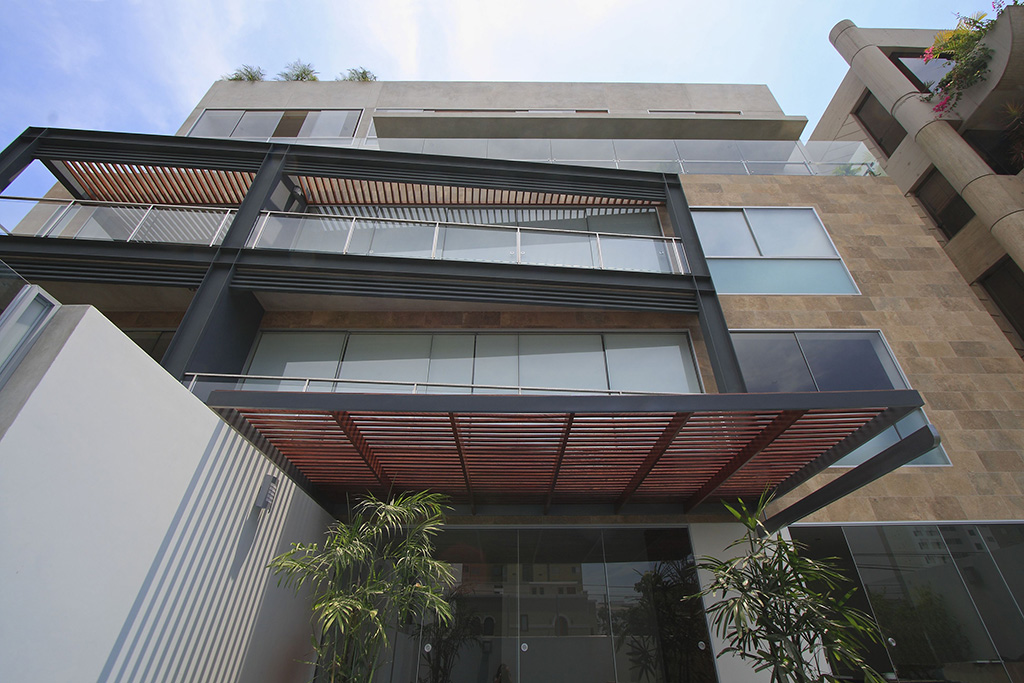 Edificio Nicolás de Rivera San Isidro Lima Perú por Vértice Arquitectos