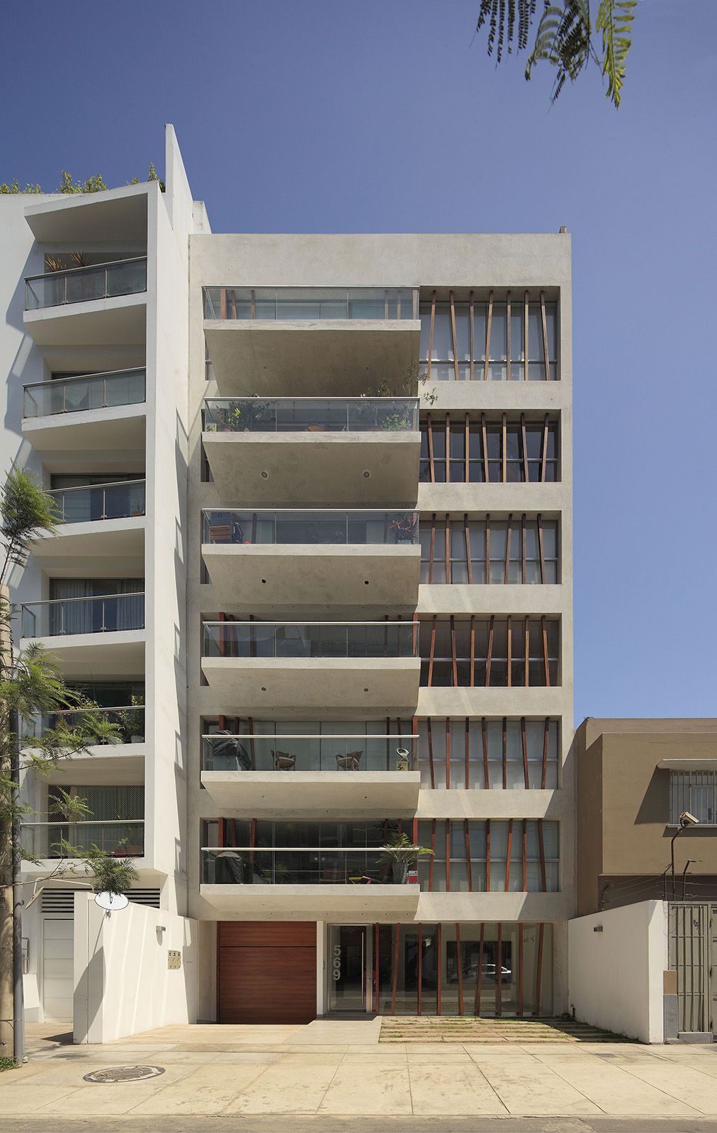 Edificio Multifamiliar San Ignacio de Loyola en San Isidro Lima Perú por Vértice Arquitectos