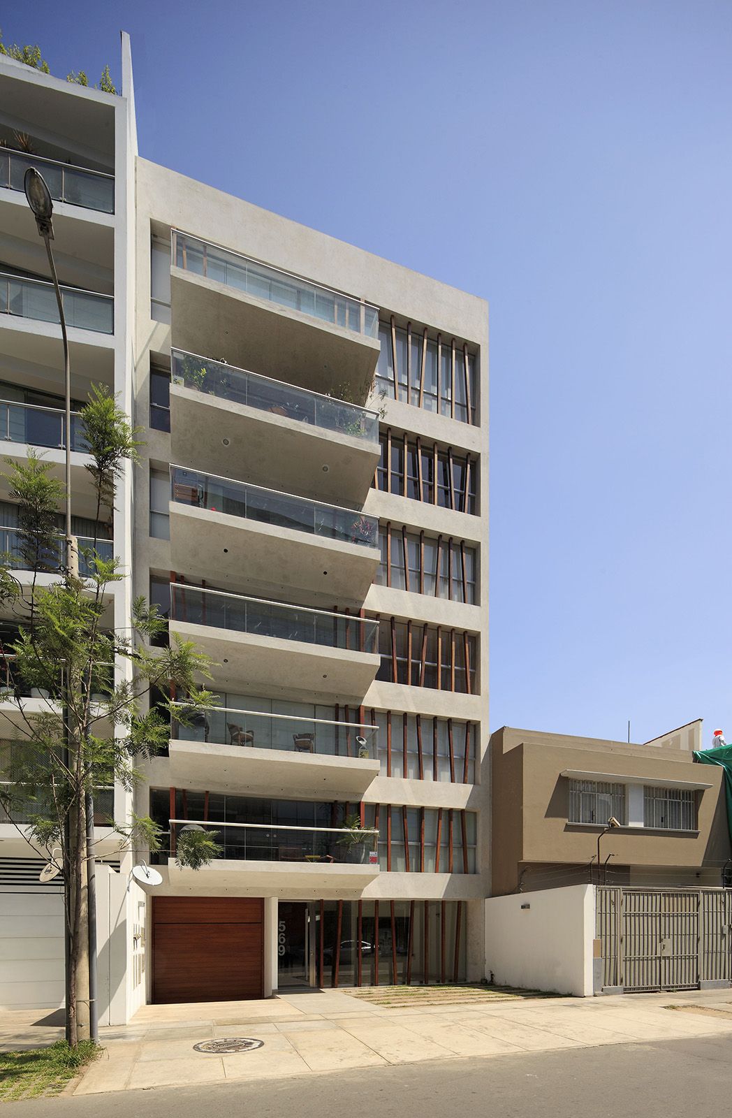 Edificio Multifamiliar San Ignacio de Loyola en San Isidro Lima Perú por Vértice Arquitectos