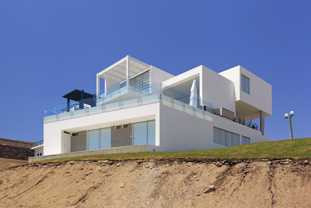Casa Lomas i2 foto general Lomas del Mar Cerro Azul Lima Perú por Vértice Arquitectos