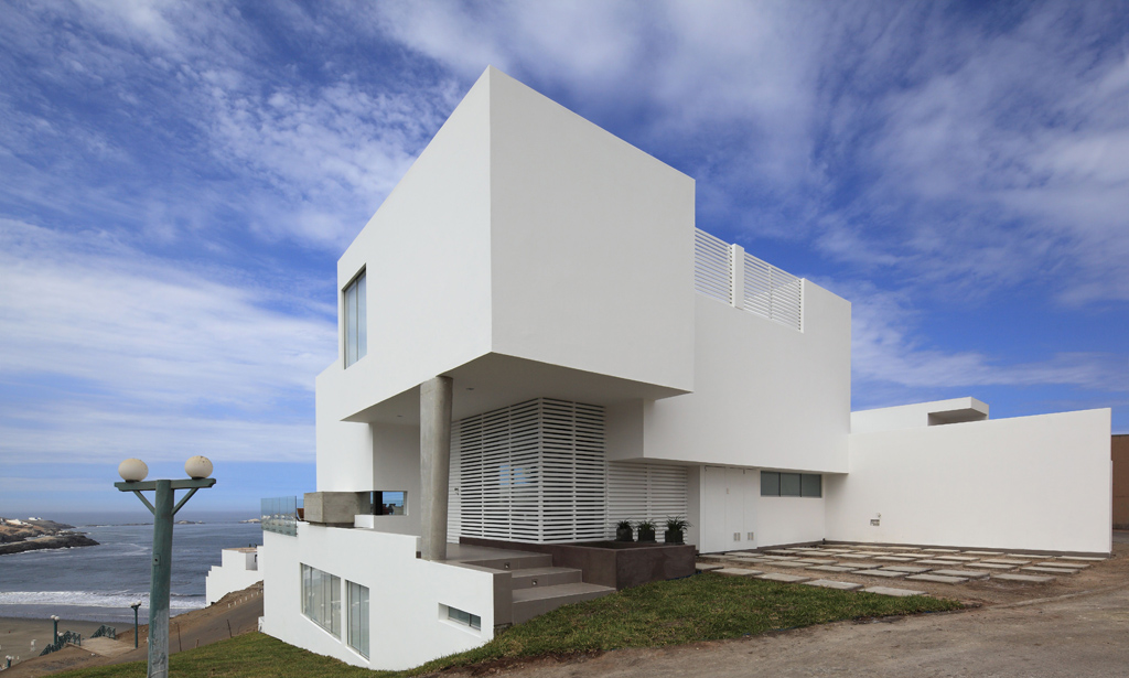 Casa Lomas I2 foto principal Lomas del Mar Cerro Azul Lima Perú por Vértice Arquitectos