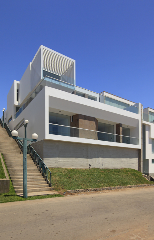 Casa Lomas O14 foto Fachada principal