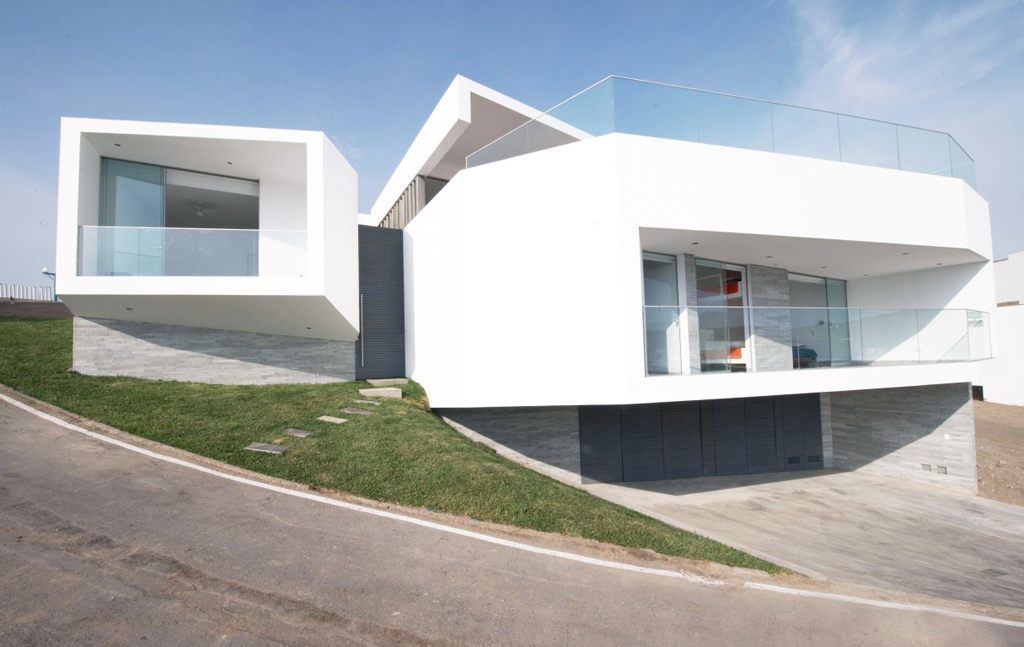 Casa Lomas J4 foto fachada en perspectiva