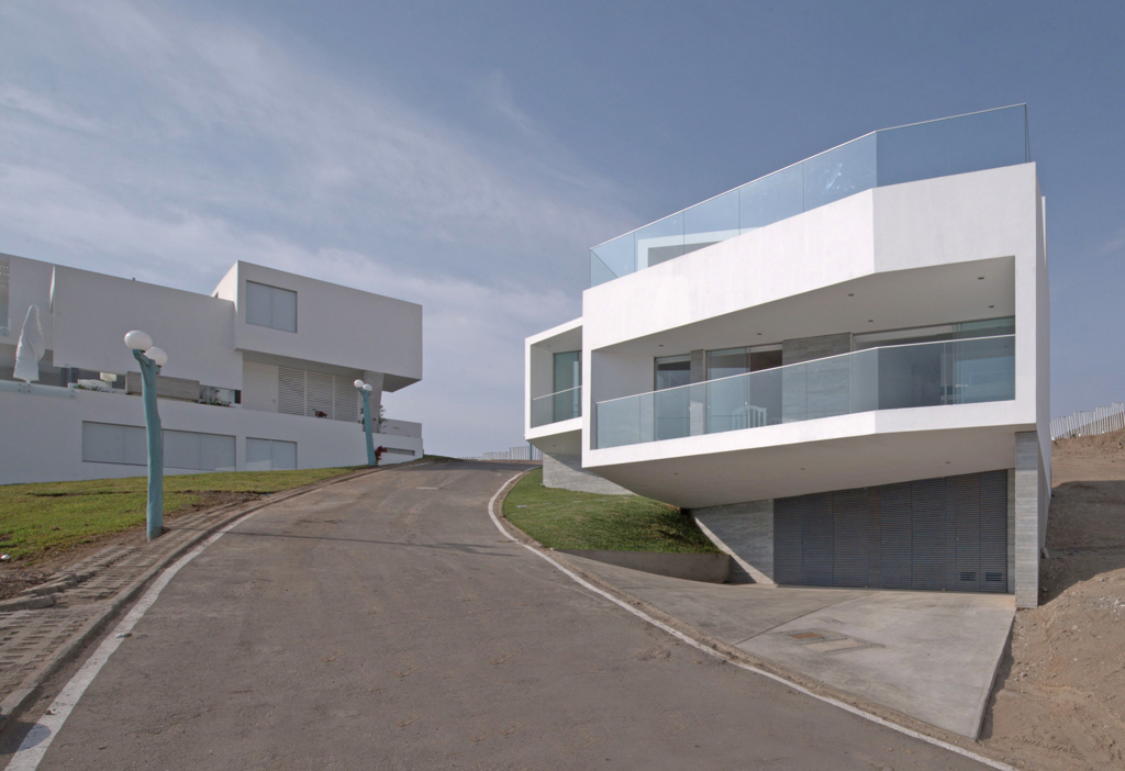 Casa Lomas J4 foto en perspectiva