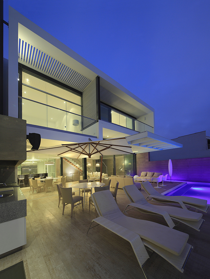 Casa Lomas B14 fachada frontal