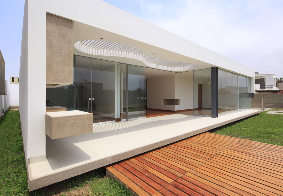 fachada general casa en la encantada